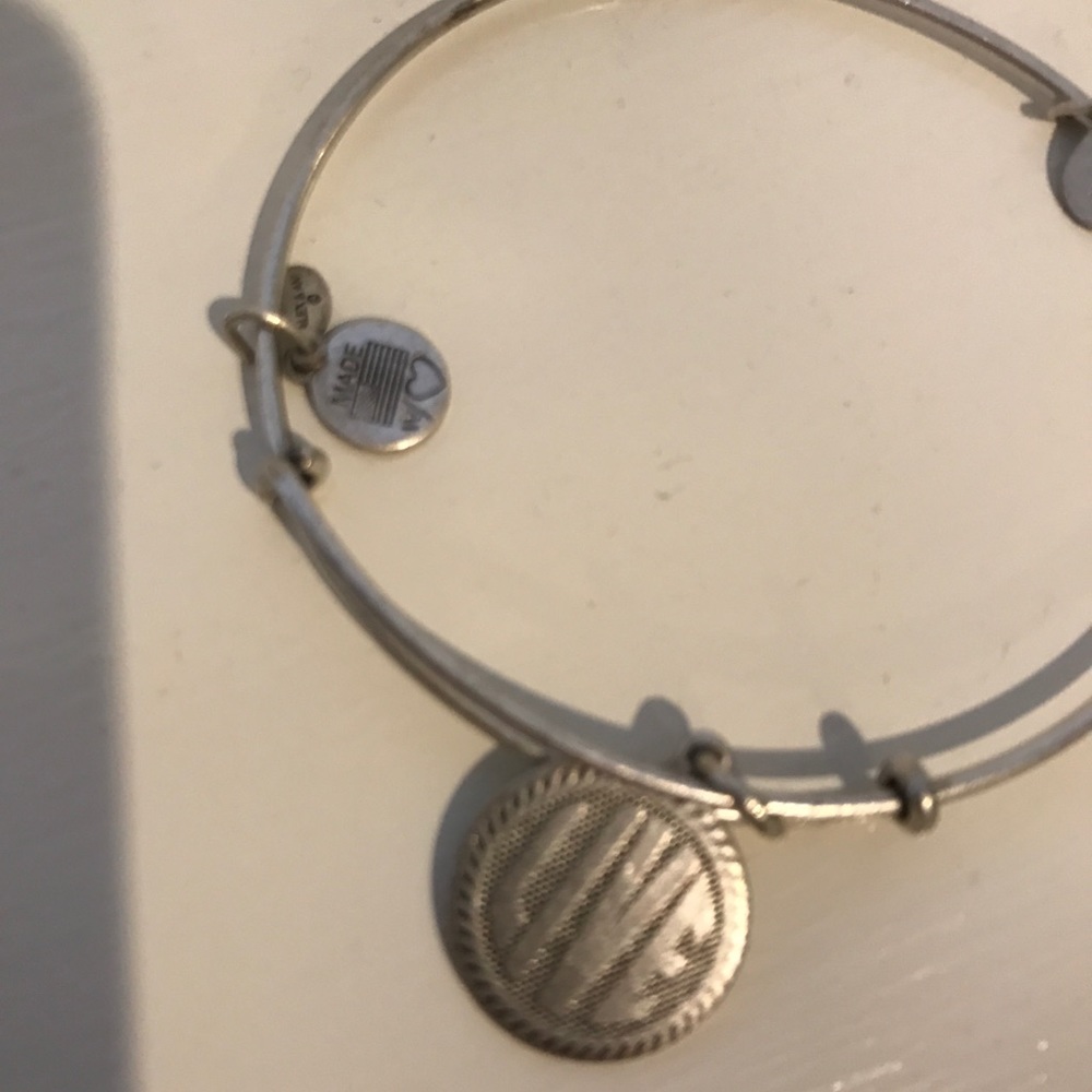 Alex and Ani Bracelet. Silver EUC